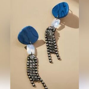 Opulent boho chain earrings in blue